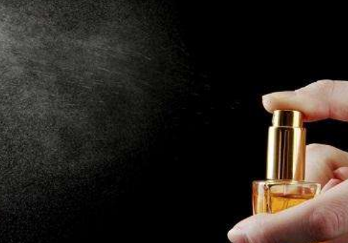 香精可以当香水用吗 ​香精和香水哪个持久度更高(图1)